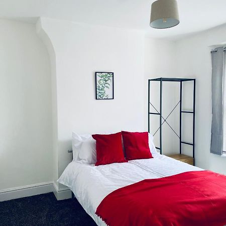 3 Bed Anfield House Close To Lfc Villa Liverpool Exteriör bild