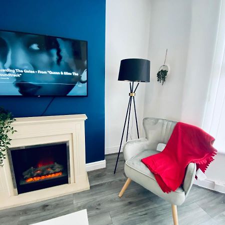 3 Bed Anfield House Close To Lfc Villa Liverpool Exteriör bild