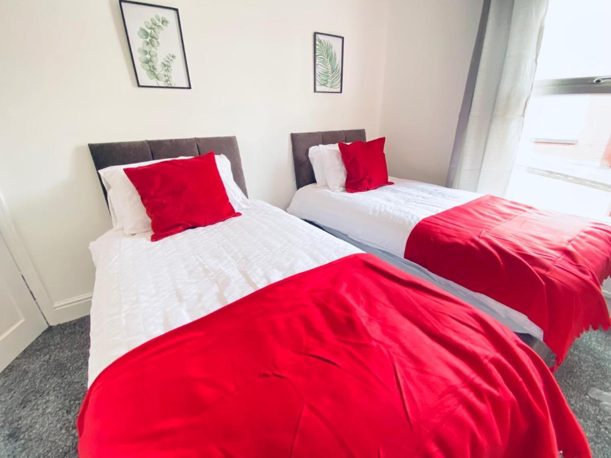 3 Bed Anfield House Close To Lfc Villa Liverpool Exteriör bild