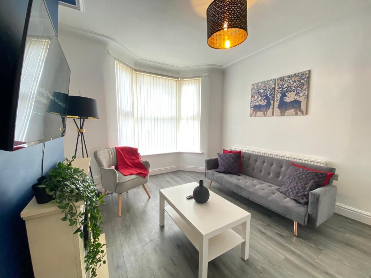 3 Bed Anfield House Close To Lfc Villa Liverpool Exteriör bild